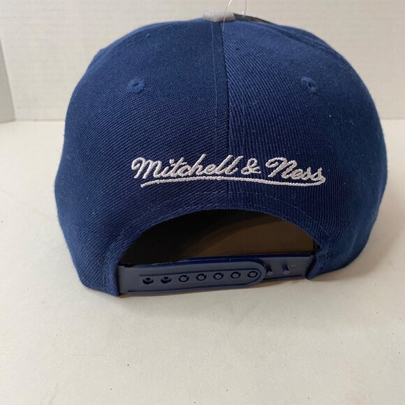 Mitchell & Ness bulldog hat Hoyas navy snapback NCAA spray paint cap - Picture 2 of 5